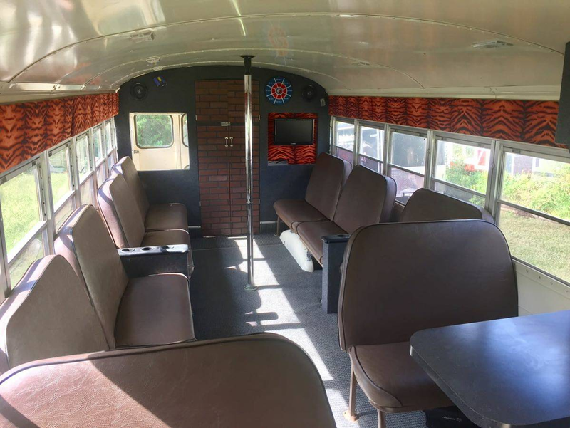 Illustration for article titled For $1,100, Could This Converted 1988 Chevy B-Series Get This Party Started?